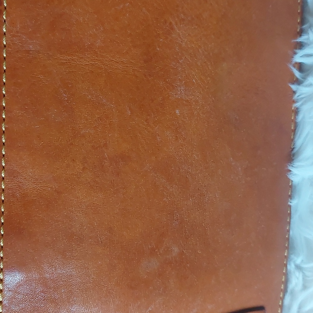 Dooney&Bourke Florentine Leather Domed 🌼 - Picture 13 of 16